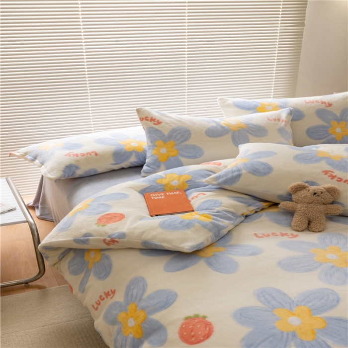 91家纺网 家纺一手货源 找家纺 棉眠 2022新款卡通牛奶绒四件套 幸运花-蓝