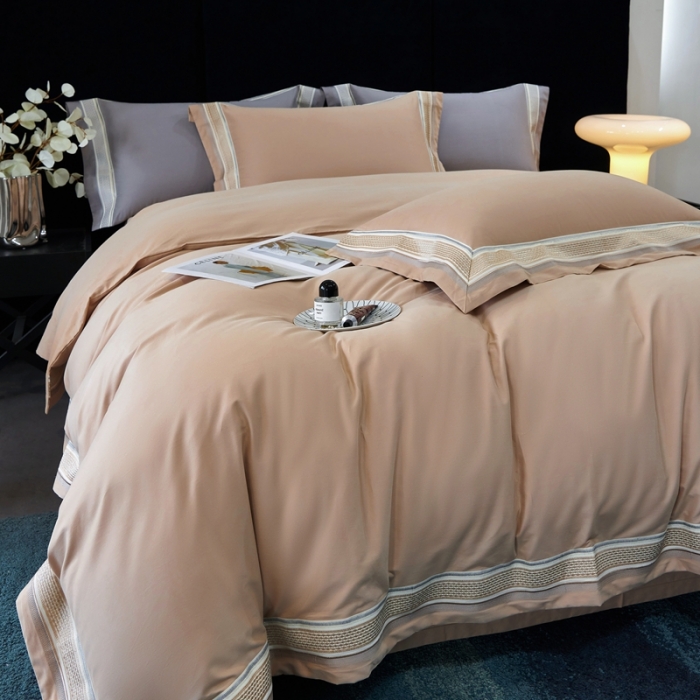91家纺网 家纺一手货源 找家纺 榻尚 秋冬新款纯棉抗菌轻磨毛刺绣四件套 伊卡芙-香槟