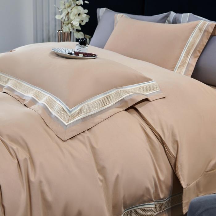 91家纺网 家纺一手货源 找家纺 榻尚 秋冬新款纯棉抗菌轻磨毛刺绣四件套 伊卡芙-香槟