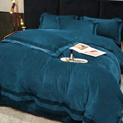 91家纺网 家纺一手货源 找家纺 榻尚 2023新高克重牛奶兔绒婴肤绒镂空工艺四件套-柔梦