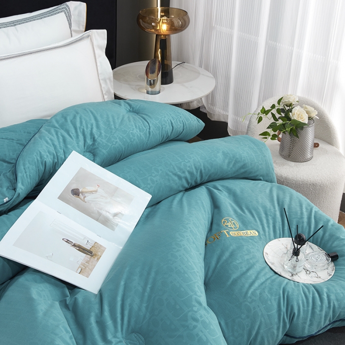 91家纺网 家纺一手货源 找家纺 （总）丽卡家纺 2023新款舞动字母炙热秋冬被