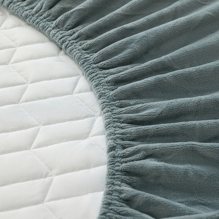 91家纺网 家纺一手货源 找家纺 小米笠 2022新款牛奶绒加绒床笠 清新绿