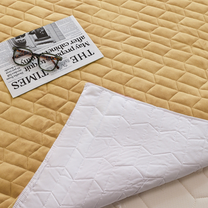 91家纺网 家纺一手货源 找家纺 小米笠 2022新款牛奶绒加绒床笠 秋叶黄