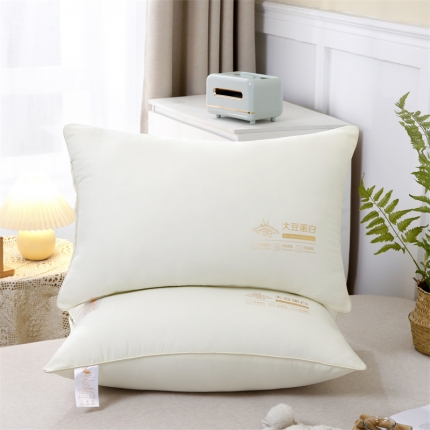 91家纺网 家纺一手货源 找家纺 新款枕芯单边原棉枕芯48*74cm 抗菌防螨大豆枕