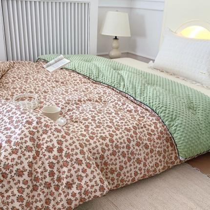 91家纺网 家纺一手货源 找家纺 （总）星期八 2022新款复古碎花豆豆被冬被春秋被