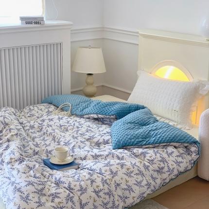 91家纺网 家纺一手货源 找家纺 （总）星期八 2022新款复古碎花豆豆被冬被春秋被