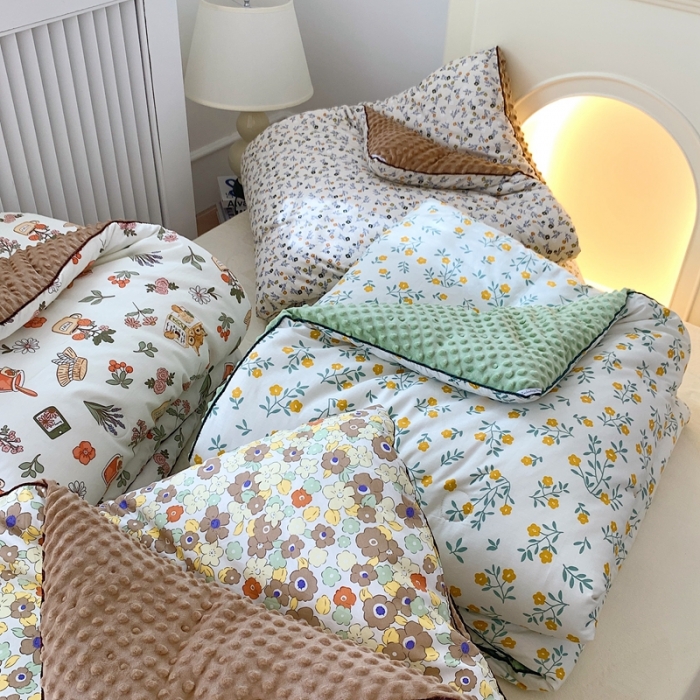 91家纺网 家纺一手货源 找家纺 （总）星期八 2022新款复古碎花豆豆被冬被春秋被