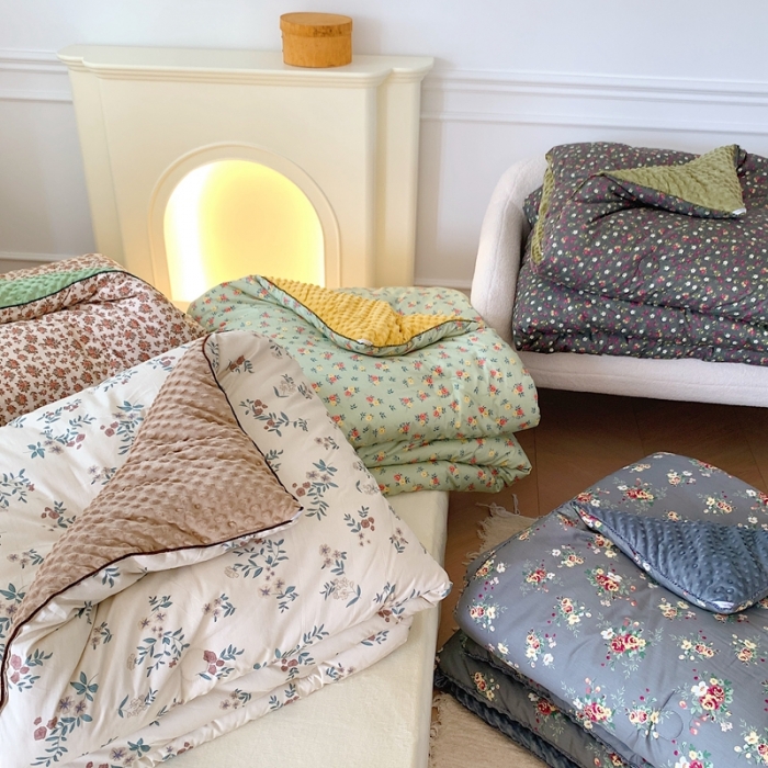 91家纺网 家纺一手货源 找家纺 （总）星期八 2022新款复古碎花豆豆被冬被春秋被