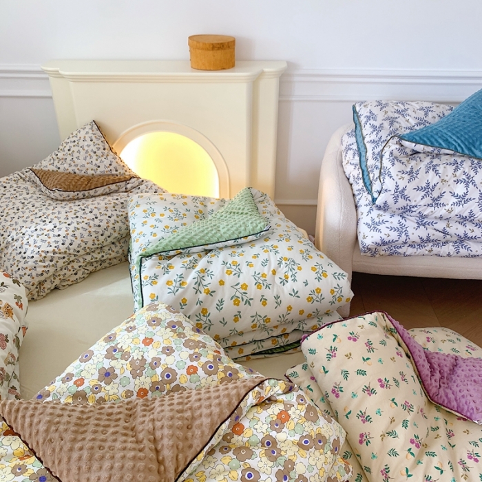 91家纺网 家纺一手货源 找家纺 （总）星期八 2022新款复古碎花豆豆被冬被春秋被