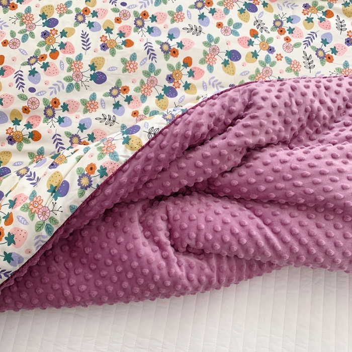 91家纺网 家纺一手货源 找家纺 星期八 2022新款复古碎花豆豆被冬被春秋被 花间草莓