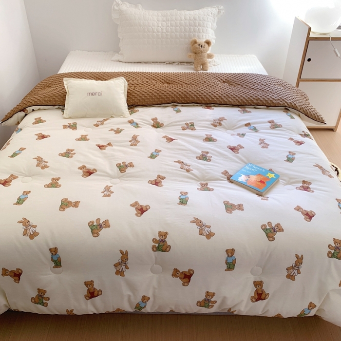 91家纺网 家纺一手货源 找家纺 星期八 2022新款复古碎花豆豆被冬被春秋被 可可熊