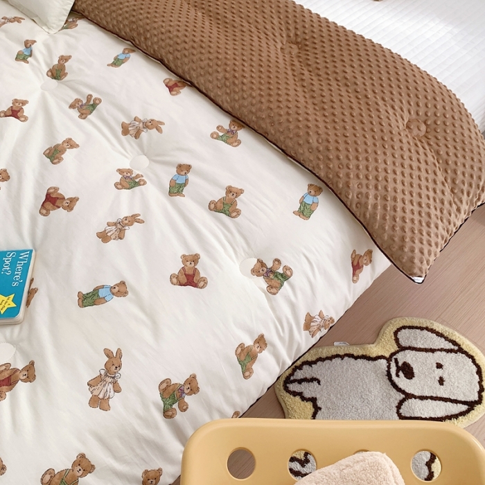 91家纺网 家纺一手货源 找家纺 星期八 2022新款复古碎花豆豆被冬被春秋被 可可熊