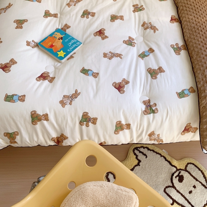 91家纺网 家纺一手货源 找家纺 星期八 2022新款复古碎花豆豆被冬被春秋被 可可熊