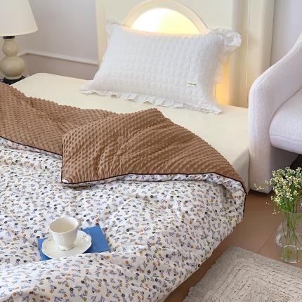 星期八 2022新款复古碎花豆豆被冬被春秋被 晴漫