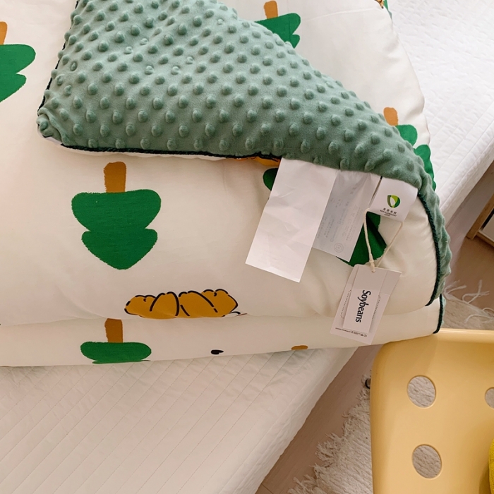 91家纺网 家纺一手货源 找家纺 星期八 2022新款复古碎花豆豆被冬被春秋被 狮子森林