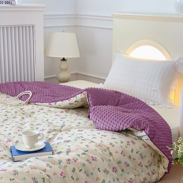 91家纺网 家纺一手货源 找家纺 星期八 2022新款复古碎花豆豆被冬被春秋被 香丽尔