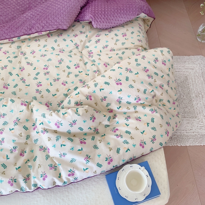 91家纺网 家纺一手货源 找家纺 星期八 2022新款复古碎花豆豆被冬被春秋被 香丽尔