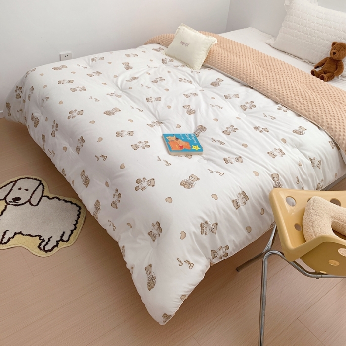 91家纺网 家纺一手货源 找家纺 星期八 2022新款复古碎花豆豆被冬被春秋被 熊仔仔