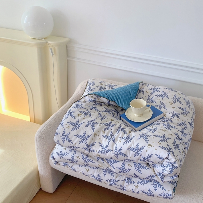 91家纺网 家纺一手货源 找家纺 星期八 2022新款复古碎花豆豆被冬被春秋被 芝兰