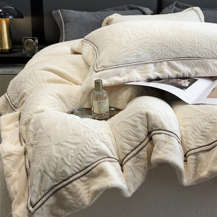 91家纺网 家纺一手货源 找家纺 沐白家纺 2022牛奶绒四件套-南茜 南茜-慕丝白