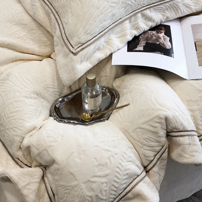 91家纺网 家纺一手货源 找家纺 沐白家纺 2022牛奶绒四件套-南茜 南茜-慕丝白