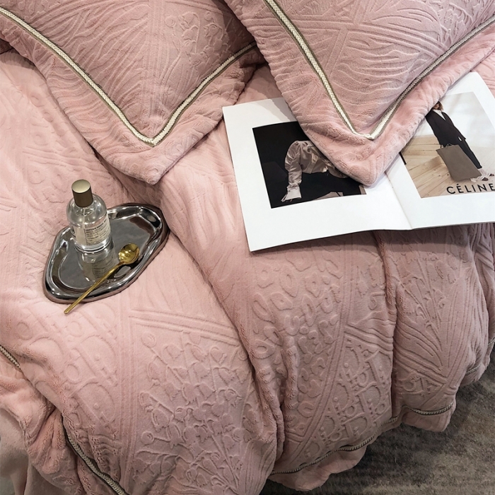 91家纺网 家纺一手货源 找家纺 沐白家纺 2022牛奶绒四件套-香榭丽 香榭丽-豆沙粉