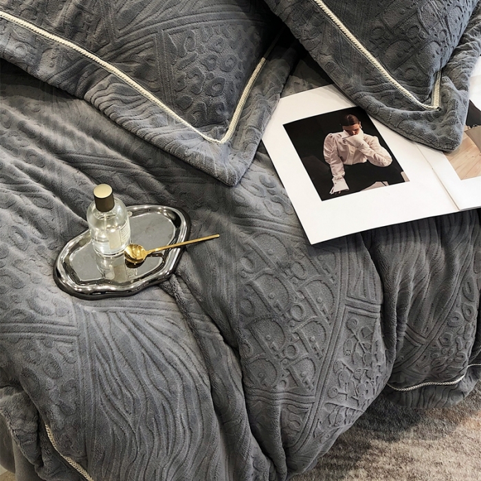 91家纺网 家纺一手货源 找家纺 沐白家纺 2022牛奶绒四件套-香榭丽 香榭丽-绅士灰