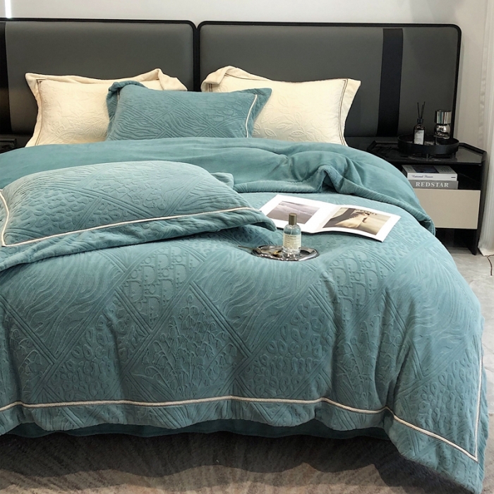 91家纺网 家纺一手货源 找家纺 沐白家纺 2022牛奶绒四件套-香榭丽 香榭丽-钻蓝