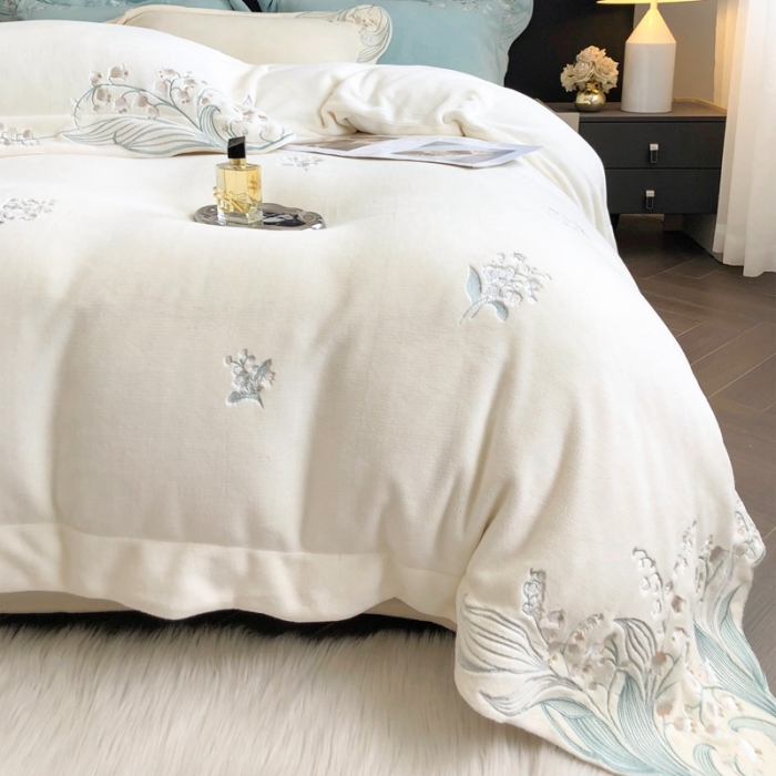 91家纺网 家纺一手货源 找家纺 沐白家纺 2022牛奶绒四件套-玉铃兰 玉铃兰-奶白