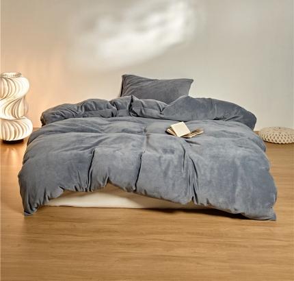 91家纺网 家纺一手货源 找家纺 （总）新款纯色230g牛奶绒被套