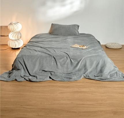 91家纺网 家纺一手货源 找家纺 新款纯色牛奶绒床单 青灰色