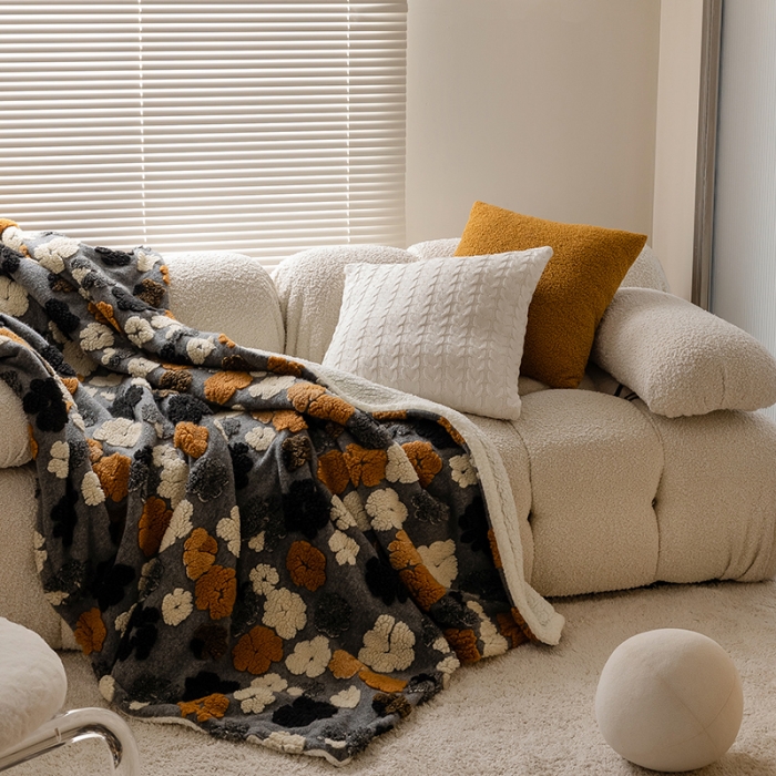 91家纺网 家纺一手货源 找家纺 萝莉 2023新款立体羊毛绒毯 提花灰色