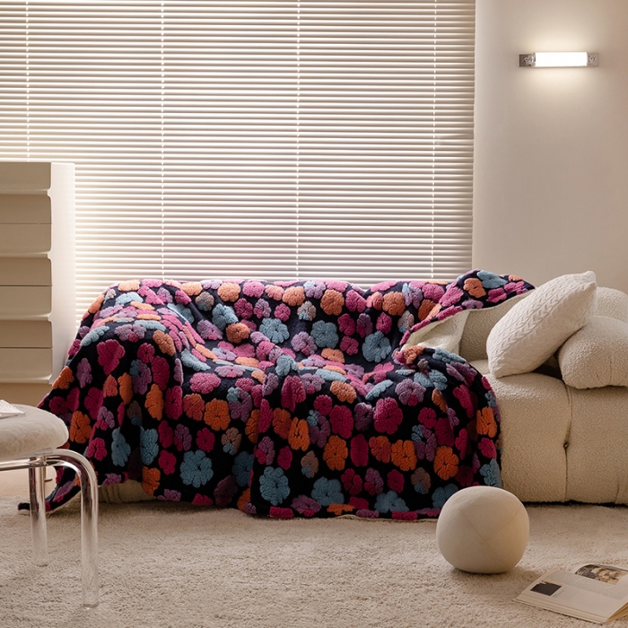 91家纺网 家纺一手货源 找家纺 萝莉 2023新款立体羊毛绒毯 提花紫色