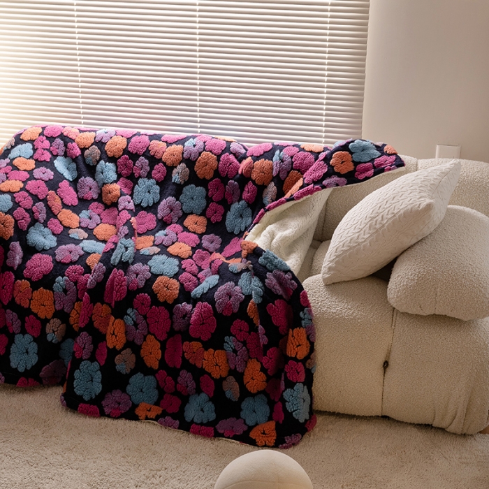 91家纺网 家纺一手货源 找家纺 萝莉 2023新款立体羊毛绒毯 提花紫色