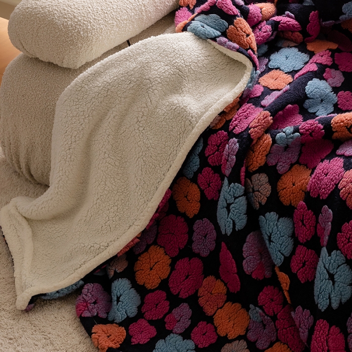 91家纺网 家纺一手货源 找家纺 萝莉 2023新款立体羊毛绒毯 提花紫色