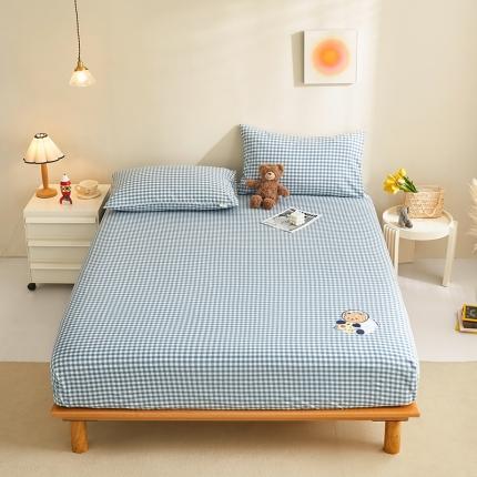 91家纺网 家纺一手货源 找家纺 荷马之梦 2022新款全棉色织水洗棉绣花床笠-童梦系列格小熊