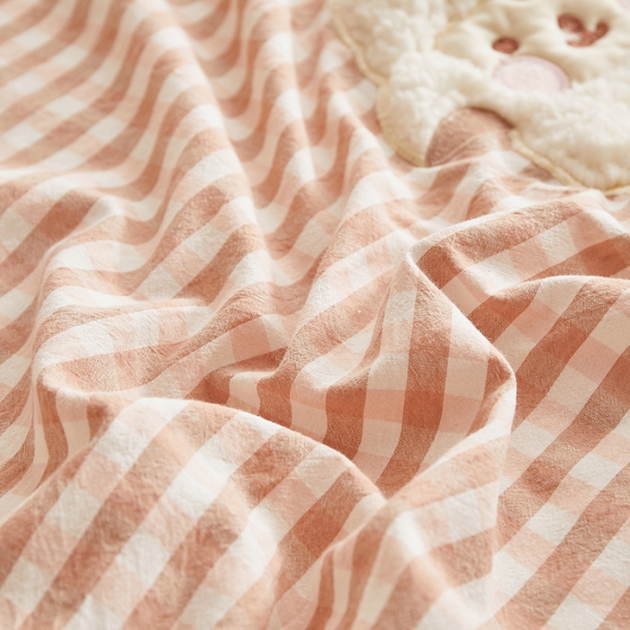 91家纺网 家纺一手货源 找家纺 荷马之梦 2022新款全棉色织水洗棉绣花床笠-童梦系列格小羊