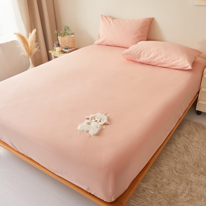 91家纺网 家纺一手货源 找家纺 荷马之梦 2022新款全棉色织水洗棉绣花床笠-童梦系列咩咩羊