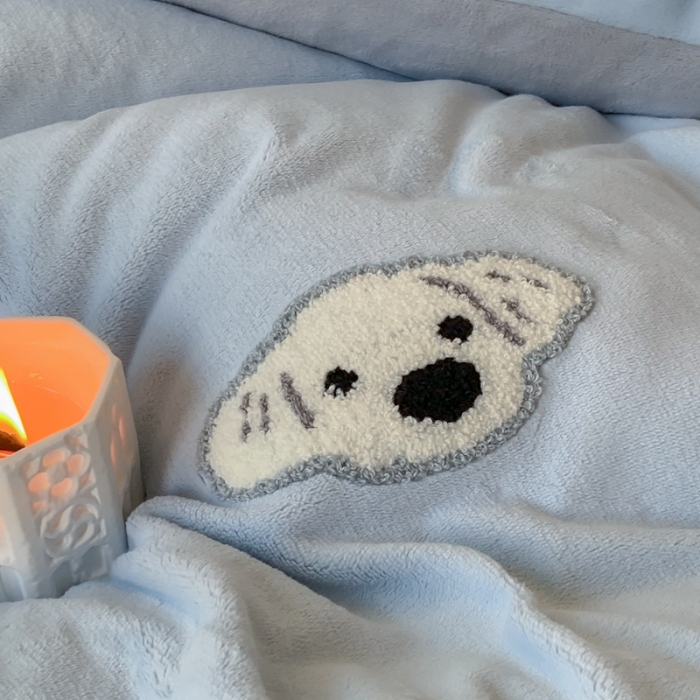 91家纺网 家纺一手货源 找家纺 时年 2022新款牛奶绒毛巾绣四件套 可爱修狗