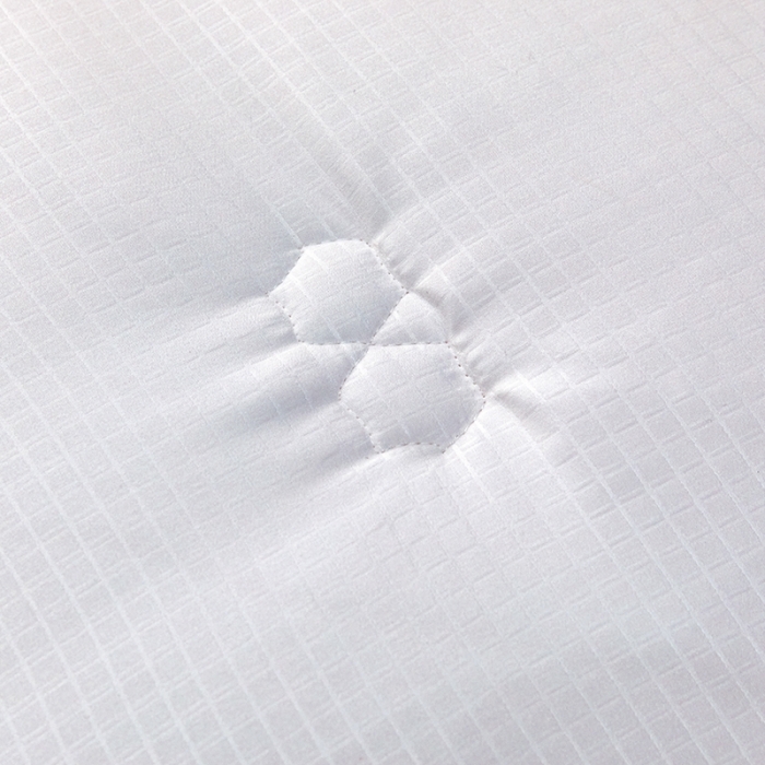 91家纺网 家纺一手货源 找家纺 丽卡家纺 2023新款磨毛提花石墨烯秋冬被 白色