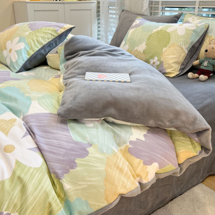 91家纺网 家纺一手货源 找家纺 梦家居 2022新款秋冬新品全棉加牛奶绒四件套悠然花语绒