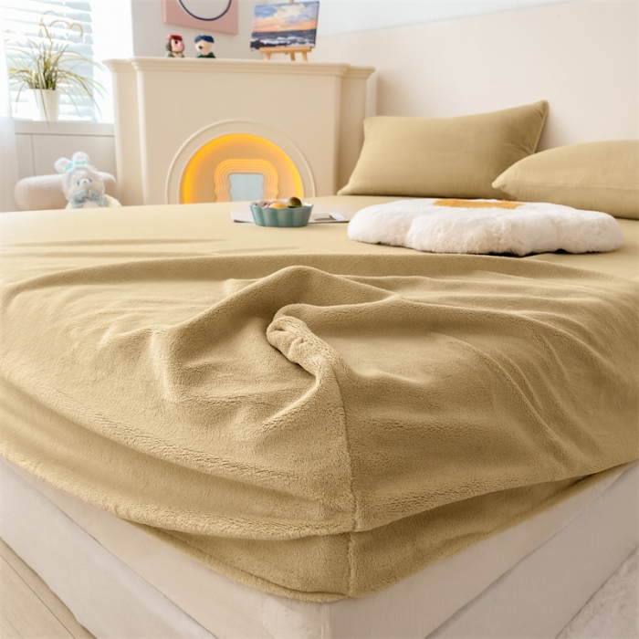 91家纺网 家纺一手货源 找家纺 眠帛 2022新款纯色牛奶绒单床笠 米驼