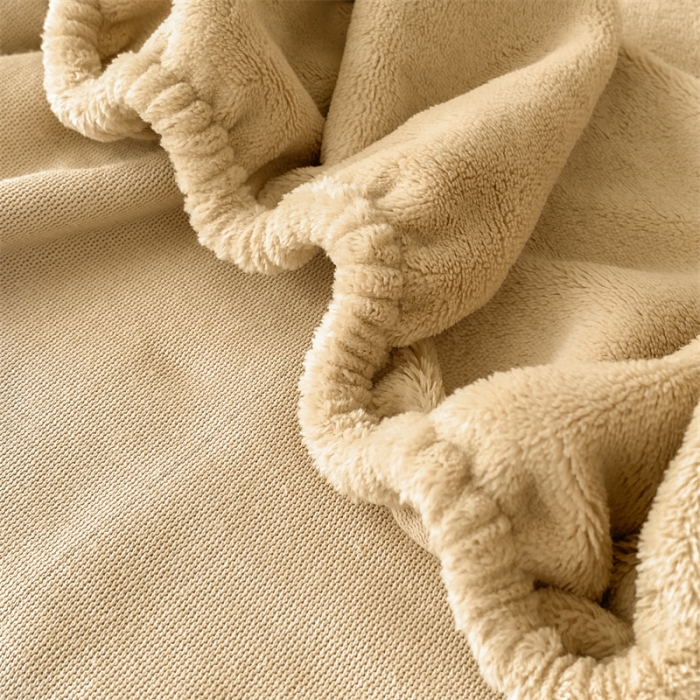 91家纺网 家纺一手货源 找家纺 眠帛 2022新款纯色牛奶绒单床笠 米驼