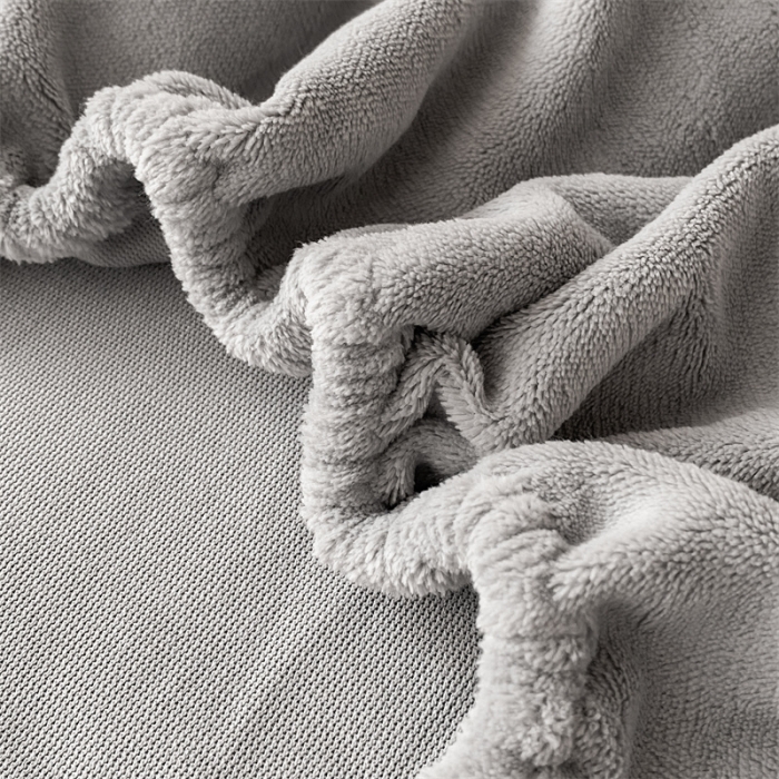 91家纺网 家纺一手货源 找家纺 眠帛 2022新款纯色牛奶绒单床笠 浅灰