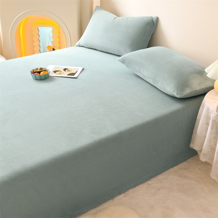 91家纺网 家纺一手货源 找家纺 眠帛 2022新款纯色牛奶绒单床单 繁星蓝