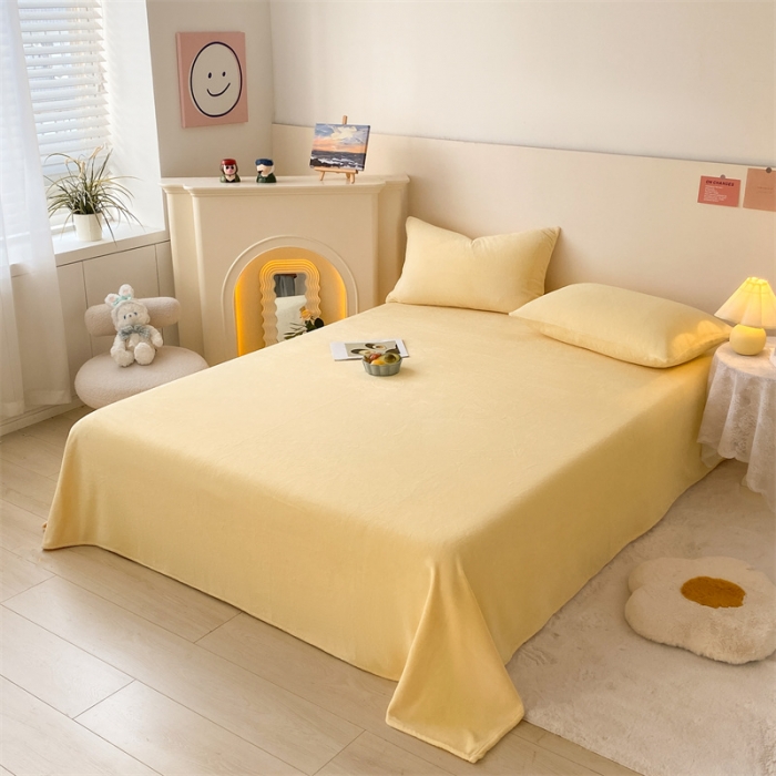 91家纺网 家纺一手货源 找家纺 眠帛 2022新款纯色牛奶绒单床单 奶黄
