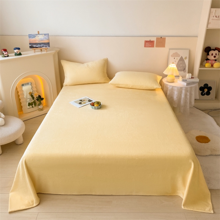 91家纺网 家纺一手货源 找家纺 眠帛 2022新款纯色牛奶绒单床单 奶黄