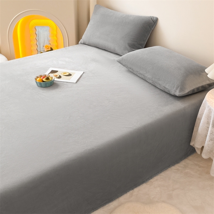 91家纺网 家纺一手货源 找家纺 眠帛 2022新款纯色牛奶绒单床单 浅灰