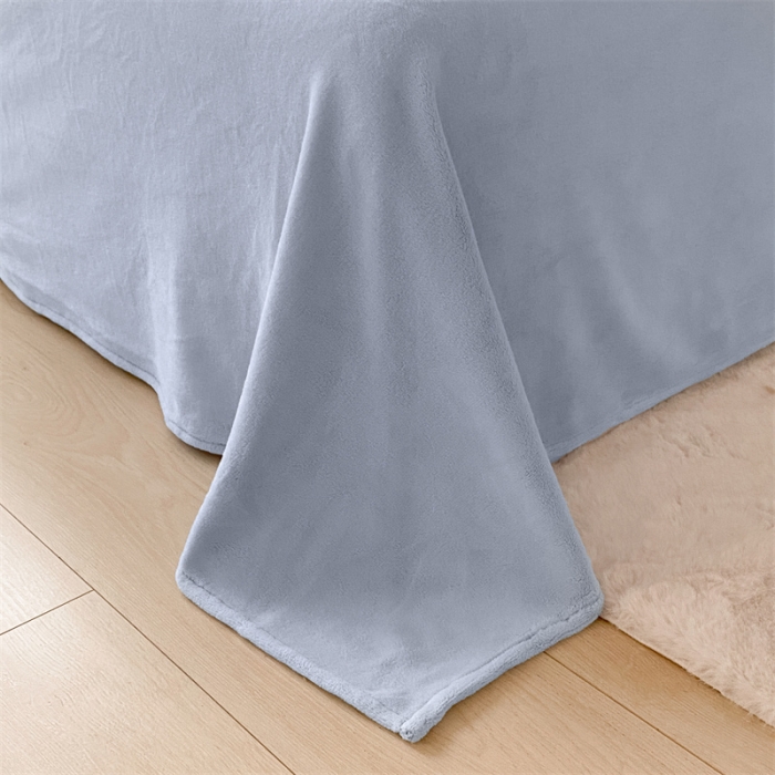 91家纺网 家纺一手货源 找家纺 眠帛 2022新款纯色牛奶绒单床单 天空蓝