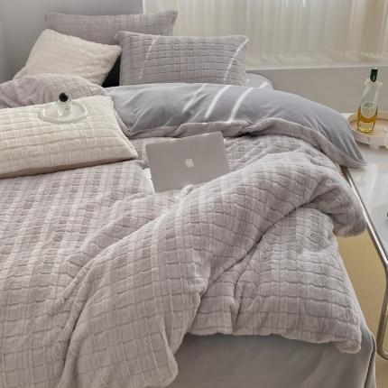 91家纺网 家纺一手货源 找家纺 （总）仟网汇 2022新款獭兔毛立体剪花牛奶绒四件套